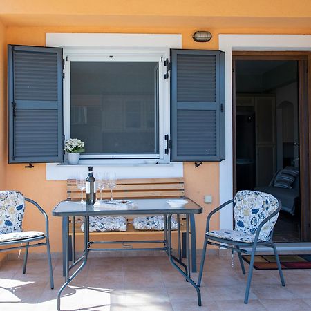 Villa Nick'S House à Aegina Extérieur photo