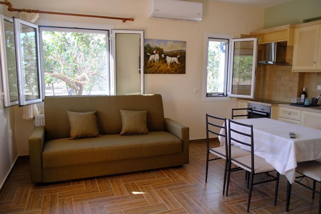 Villa Nick'S House à Aegina Extérieur photo