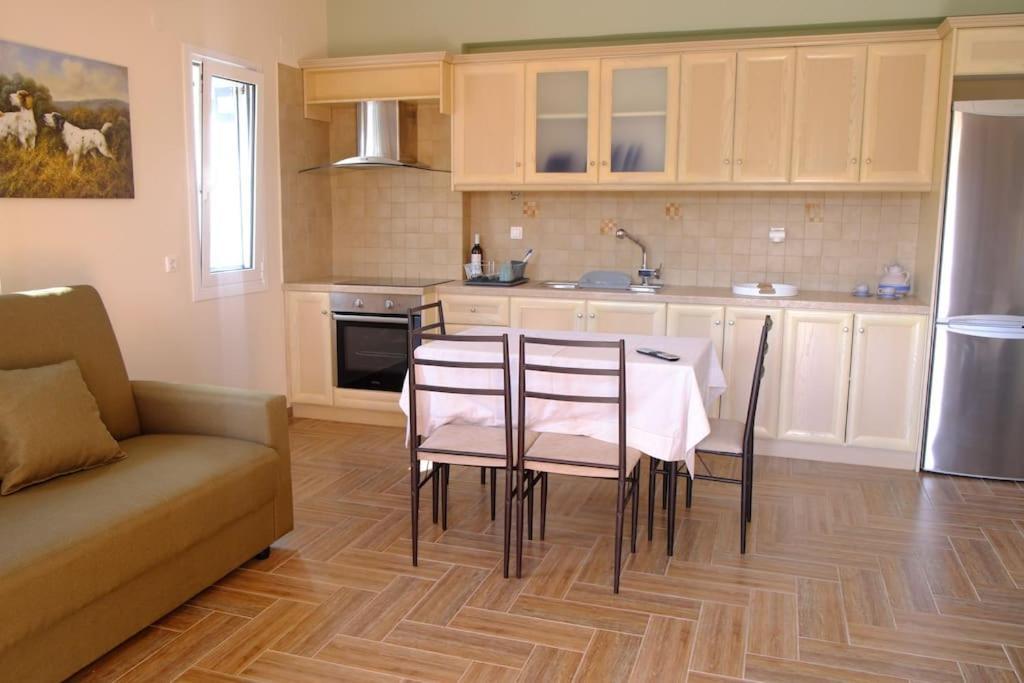 Villa Nick'S House à Aegina Extérieur photo